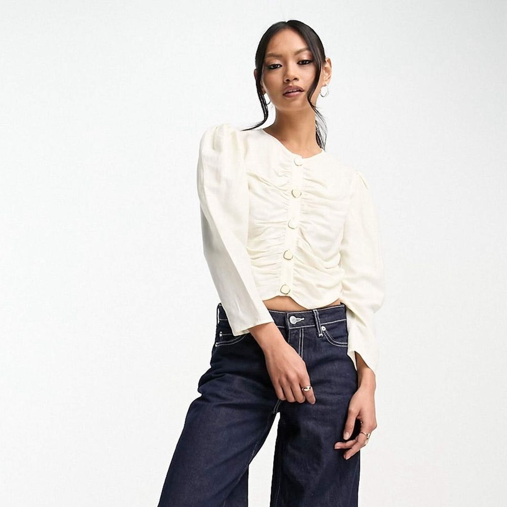 & Other Stories puff sleeve ruched blouse in off white size 8 EUC
